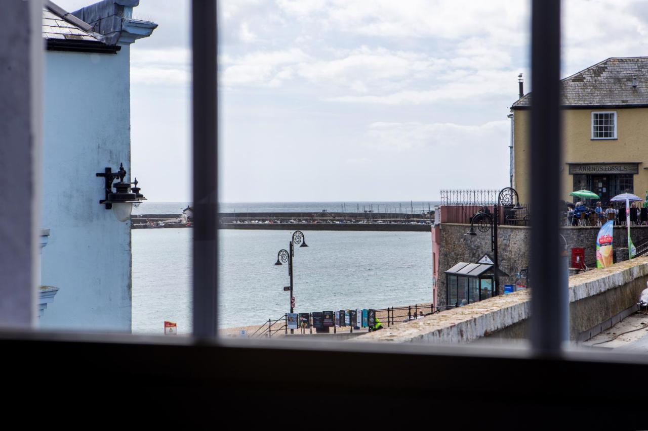 Beach View Luxury Apartment Lyme Regis Exteriör bild
